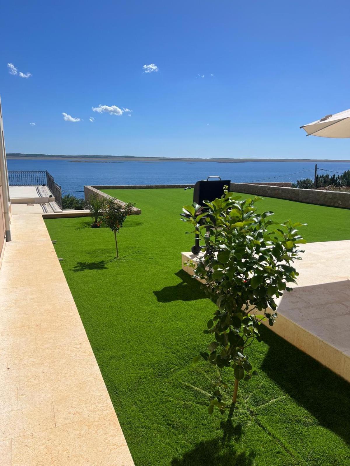 Villa Tin Apartments Трибани-Крушчица Екстериор снимка