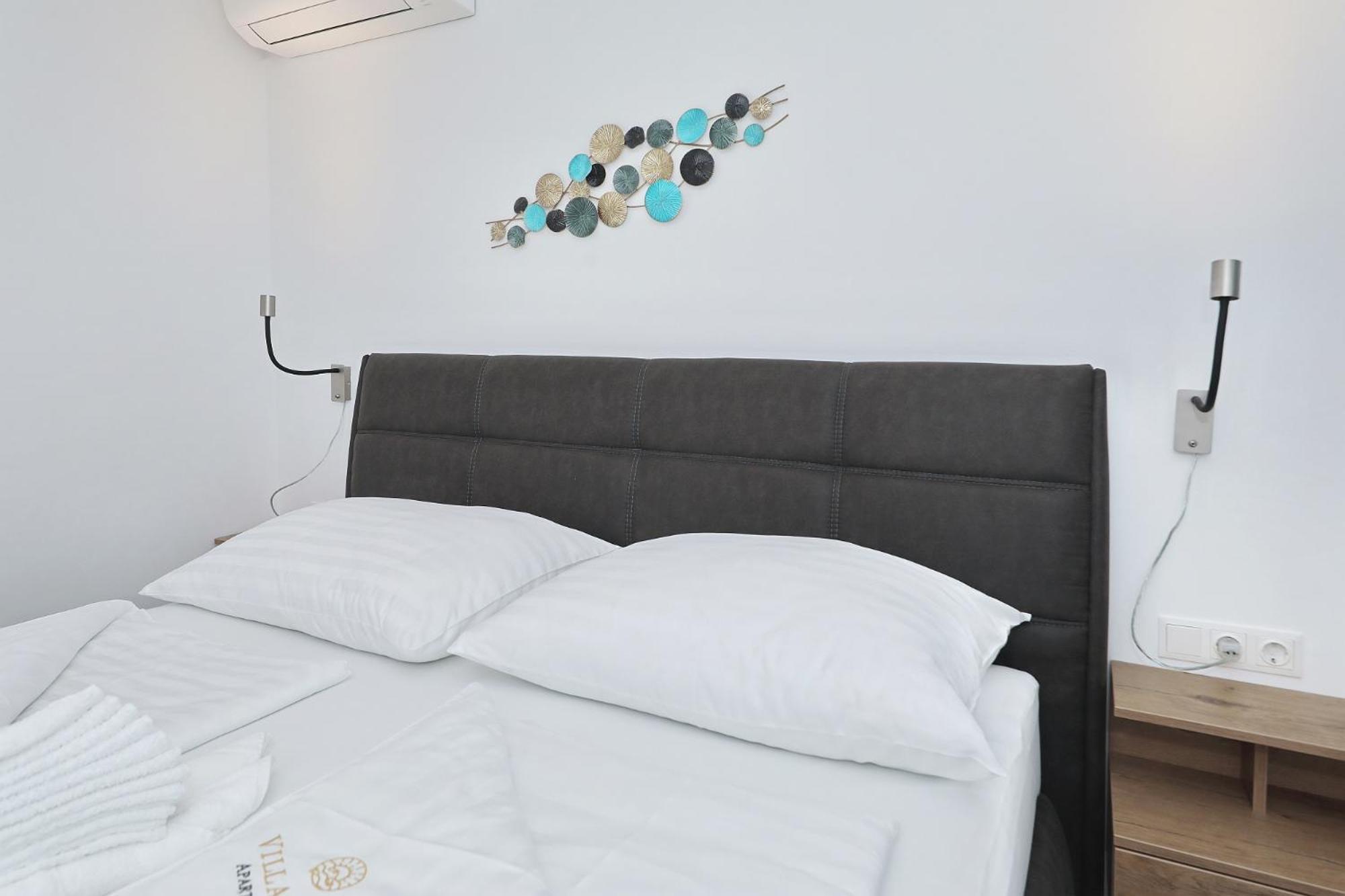 Villa Tin Apartments Трибани-Крушчица Екстериор снимка