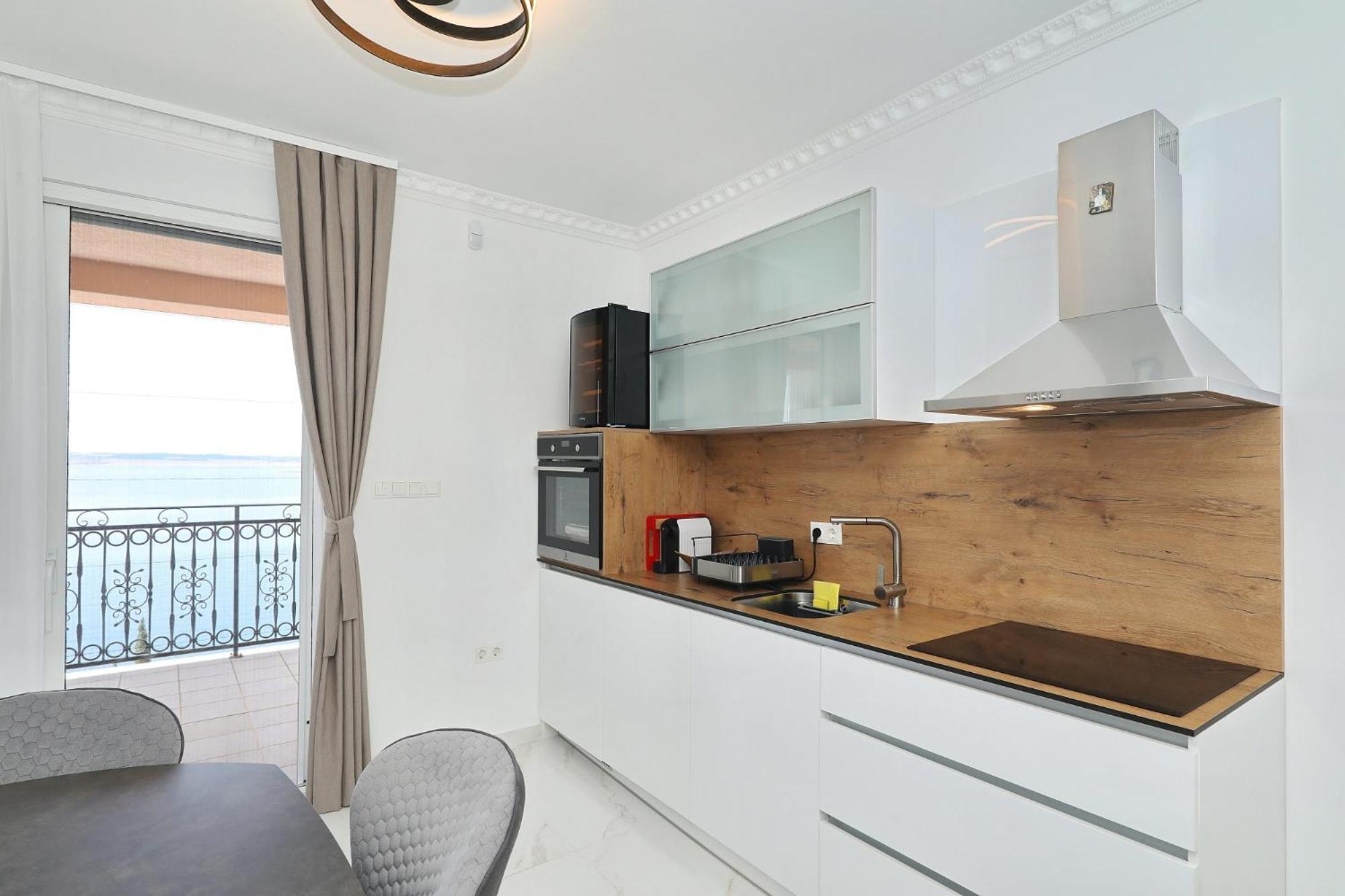 Villa Tin Apartments Трибани-Крушчица Екстериор снимка