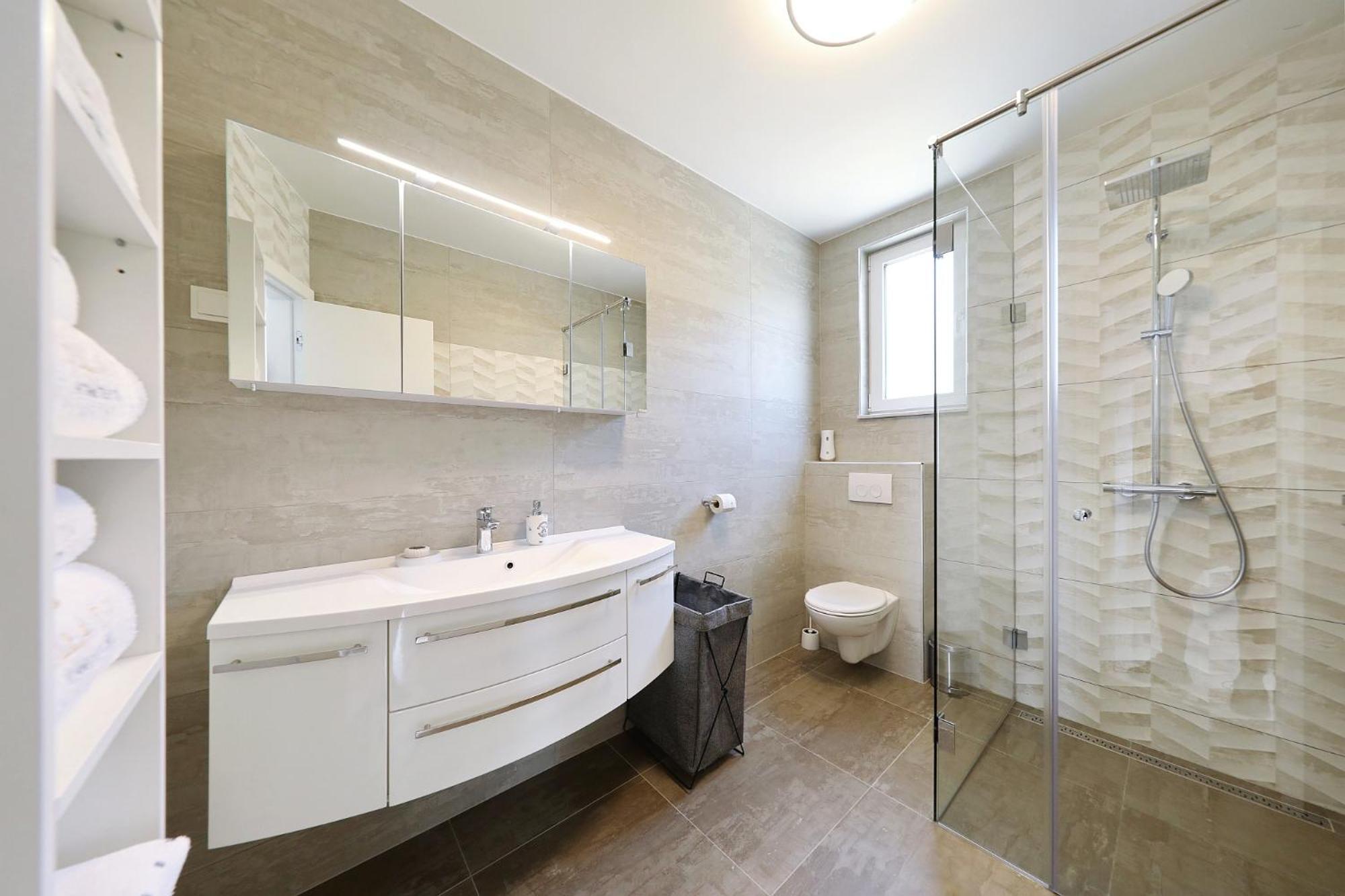 Villa Tin Apartments Трибани-Крушчица Екстериор снимка