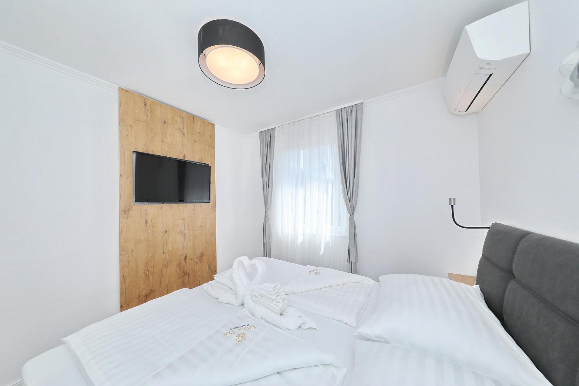 Villa Tin Apartments Трибани-Крушчица Екстериор снимка