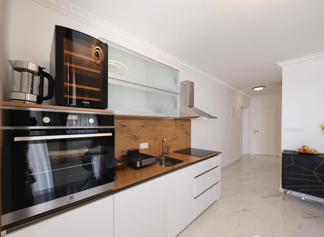 Villa Tin Apartments Трибани-Крушчица Екстериор снимка